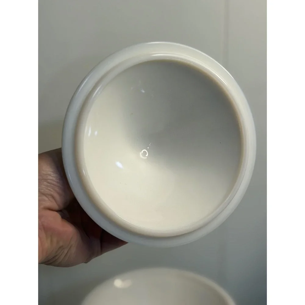 Fenton vtg milk
